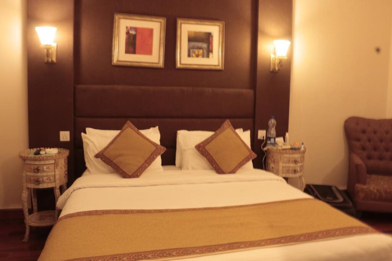 Ambassador Suites & Hotel Islamabad Bagian luar foto